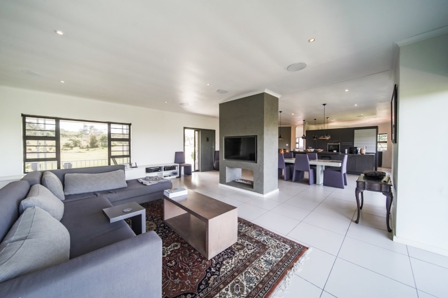Commercial Property for Sale in Cove Ridge East Eastern Cape